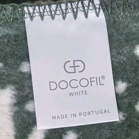 Docofil Reversible Soft Warm Deer Throw Blanket 51x67 w/ Cotton Made in Portugal - Picture 2 of 15